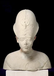 Buste af kong Amenophis IV (Akhenaten) fra Tell el-Amarna, New Kingdom, ca. 1353-1337 f.Kr. (kalksten)